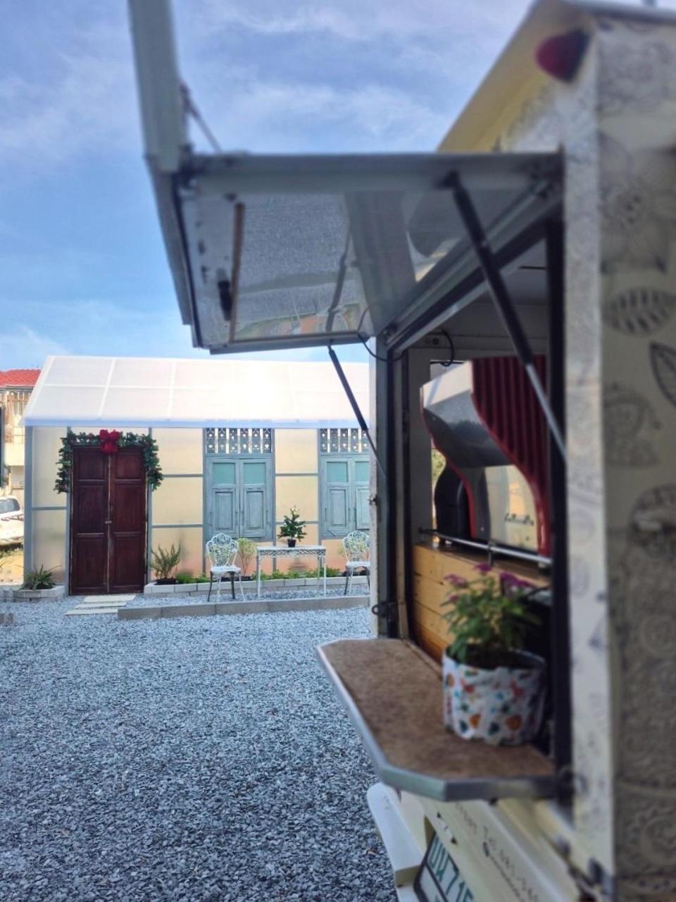 Hotel Udms On Nut 10 - Bangkok'S Charm 40 Sqm Exterior foto